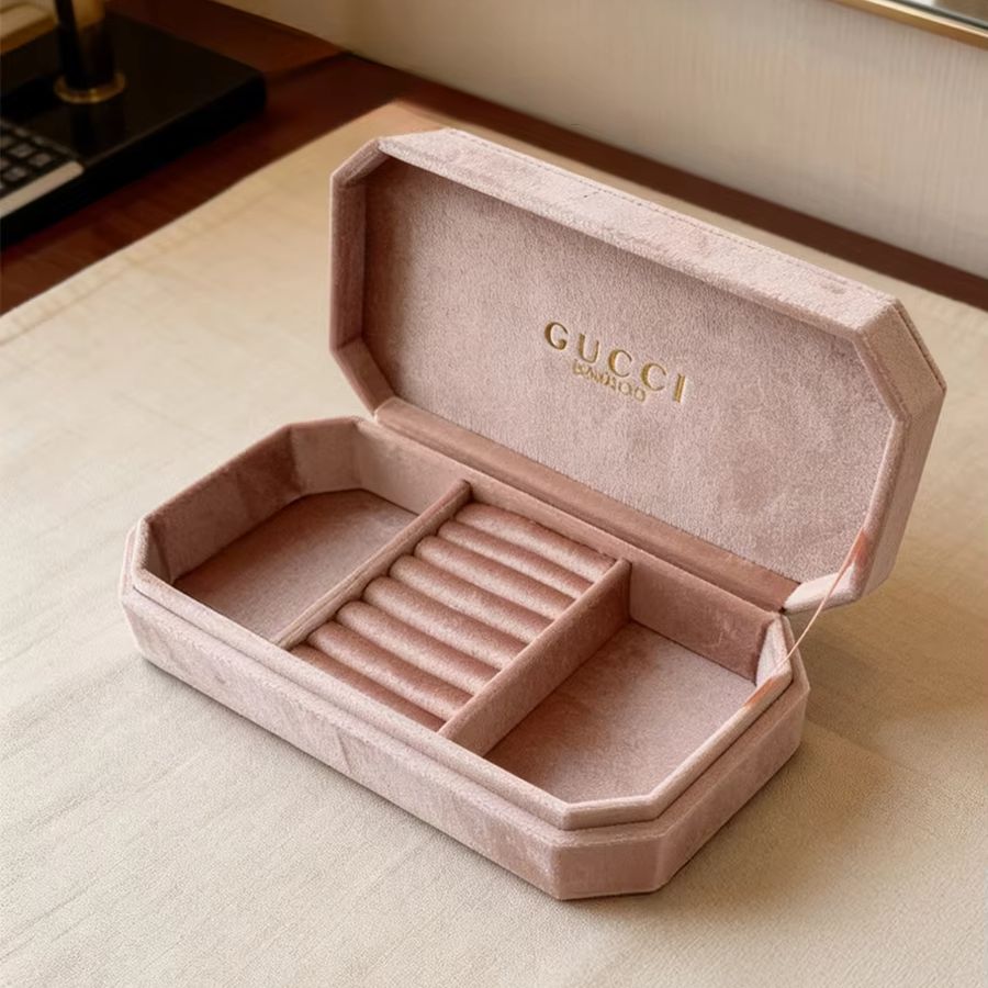 Luxury Bags Gucci - حقيبة غوتشي غوتشي المخملية ذات اللون