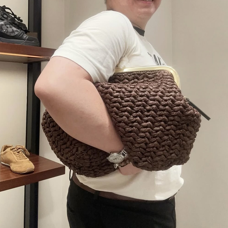 حقائب شاطئ من القش بإطار قفل ي - مراجعة Luxury Bags Reseller وسعره