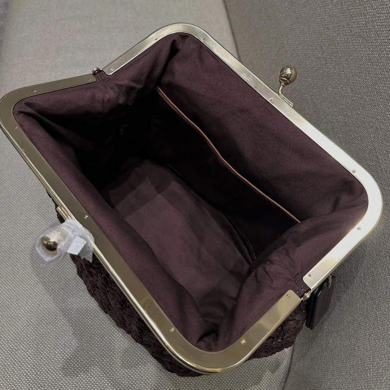 حقائب شاطئ من القش بإطار قفل ي - مراجعة Luxury Bags Reseller وسعره