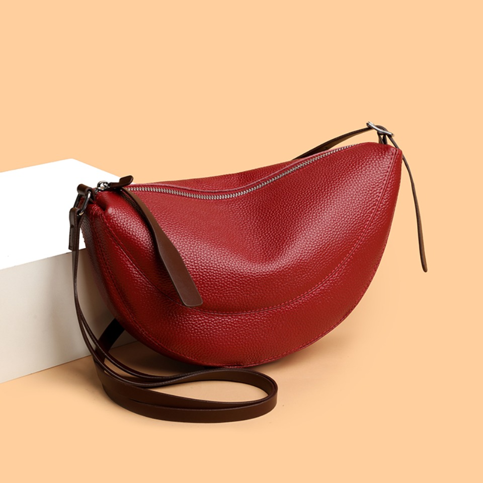 حقيبة هلالية الشكل من جلد البق - مراجعة Luxury Bags Kate Spade وسعره