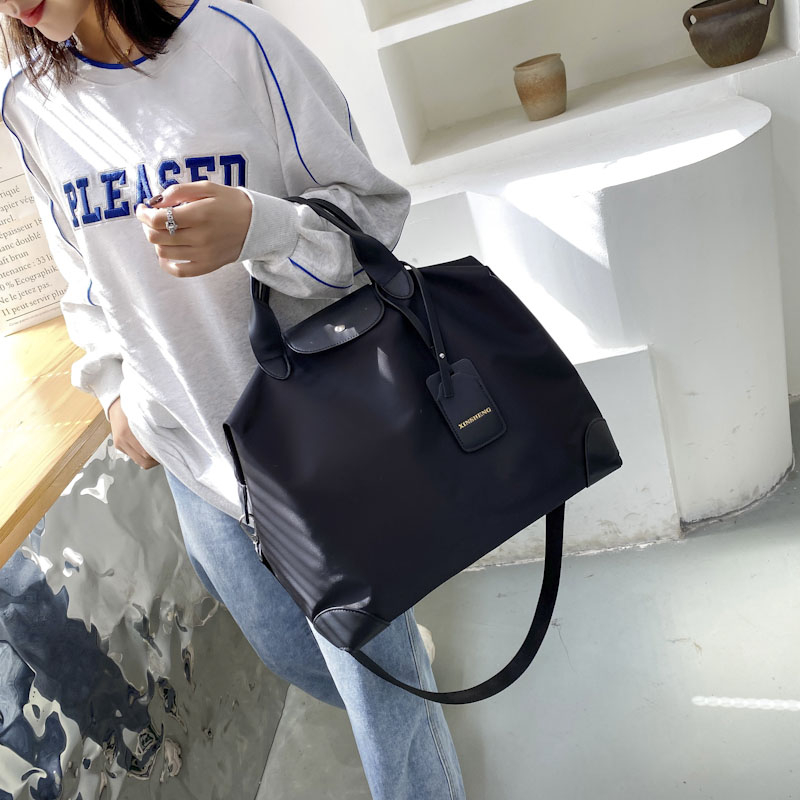 حقيبة نسائية كبيرة للسفر ، حقي - مراجعة Luxury Yoga Bags وسعره