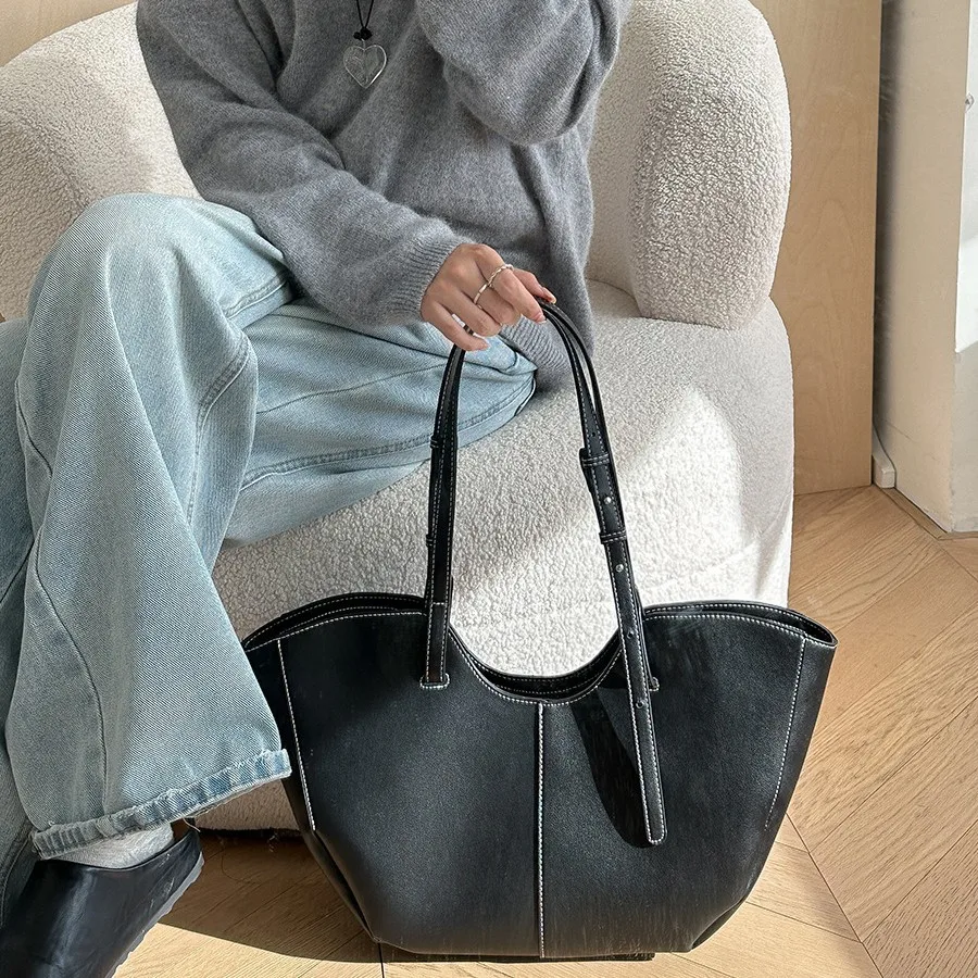 حقيبة يد نسائية عتيقة الطراز ذ - مراجعة Luxury Bags Reseller وسعره