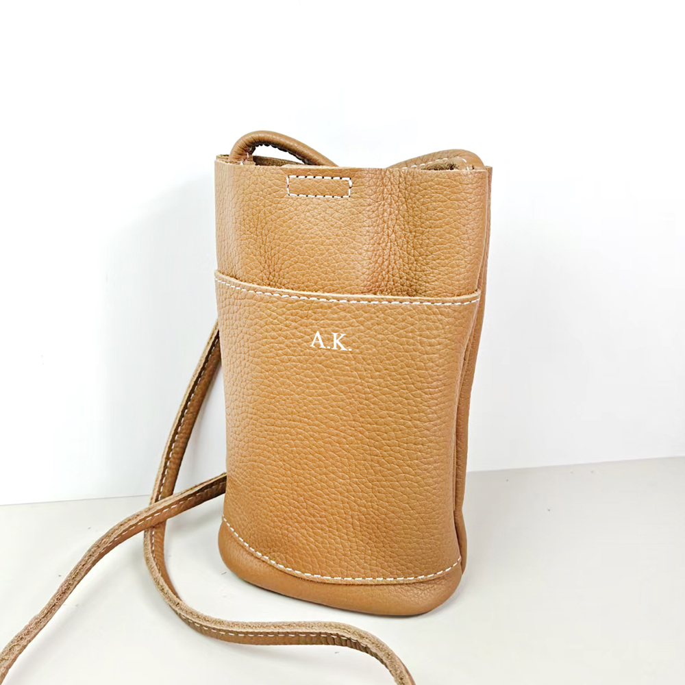 تخصيص الحروف جلد البقر المرأة  - مراجعة Luxury Bags Name For Women وسعره